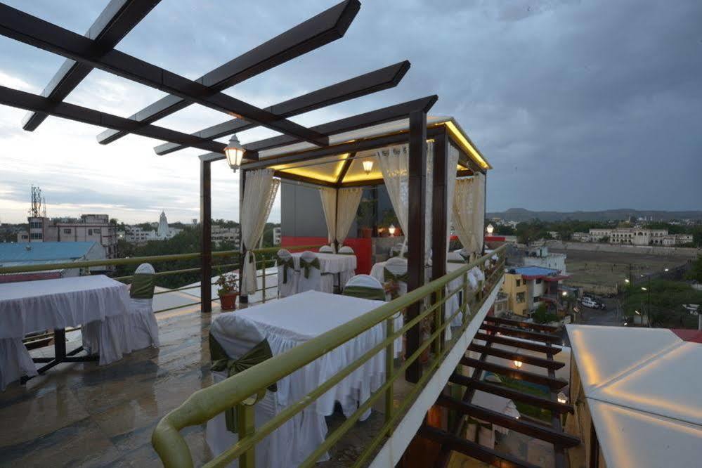 Hotel Jp International Аурангабад Экстерьер фото
